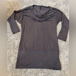 women’s tunic size Small